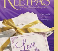 Sunday Spotlight: Love in the Afternoon by Lisa Kleypas