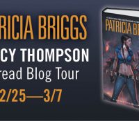 Review (+ a Giveaway): Blood Bound by Patrica Briggs